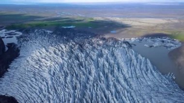 İzlanda'da Svnafellsjkull Buzulu 