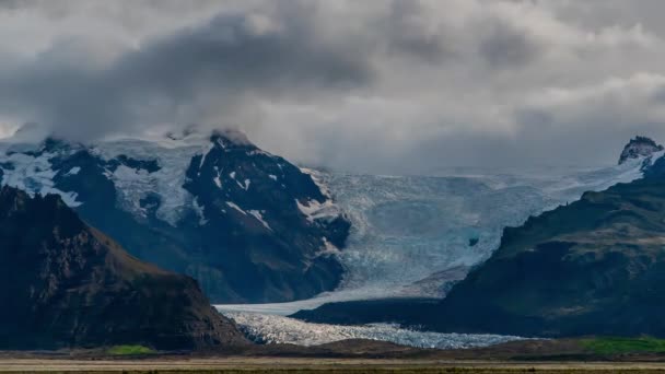 Ледник Svinafellsjkull Исландии — стоковое видео