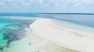  Tropik sahil adası resifi Karayip denizi beyaz kum barı Yılan Adası, Endonezya Maluku