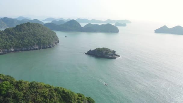 Уникальный Полет Над Заливом Лонг Островом Кэт Вьетнам — стоковое видео