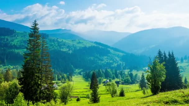 Lapso Tiempo Del Cielo Azul Con Nubes Sobre Montaña — Vídeos de Stock