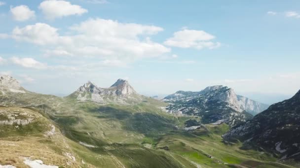 Top Uitzicht Mountain Valley Landschap — Stockvideo