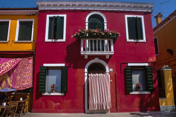 Bright Windows Doors Shutters Old Burano Island Vinece Italy — Stock Photo, Image