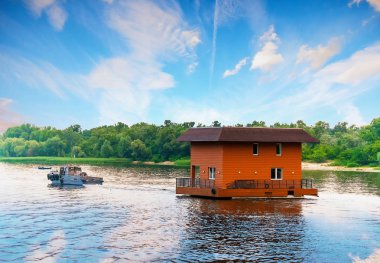 Nehir, Dnieper, Kiev, Ukrayna eve çekme römorkör
