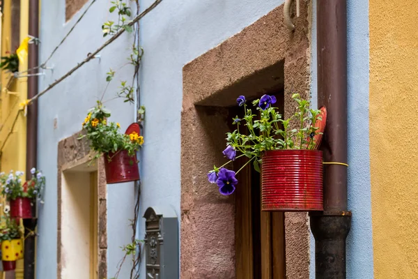 Planta decoración de una calle, Bosa, Cerdeña — Foto de Stock
