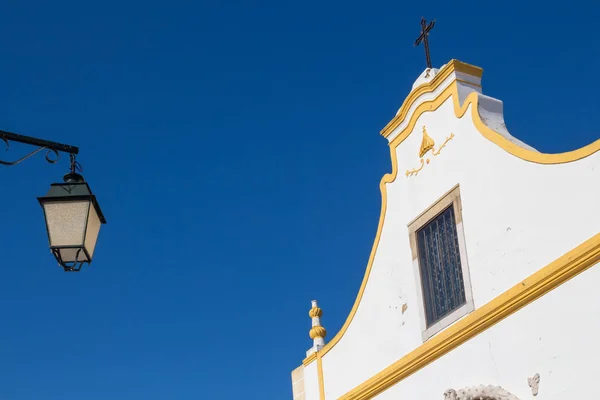 Przednia Część Igreja Matriz Alvor Kościół Portugalskim Mieście Biała Fasada — Zdjęcie stockowe