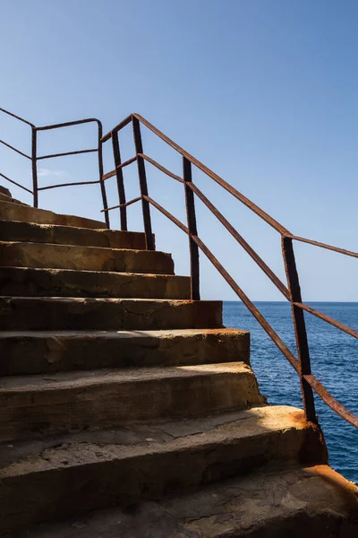 Stairs Cliff Neptuns Cave Grotto Nettuno Rusted Railing Calm Deep — Stock Photo, Image