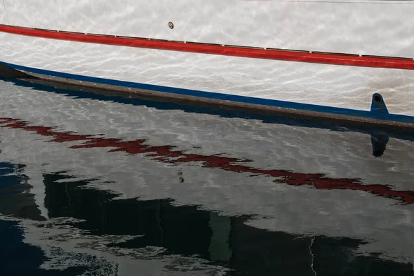 White Boat Red Blue Details Moored Port Reflection Water Modified — Stock Photo, Image