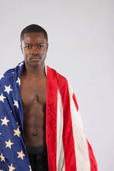 Hombre Negro Guapo Sin Camisa Con Una Bandera Estados Unidos —  Fotos de Stock