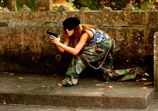 Military Girl - Combat Specialist — Stock Photo, Image