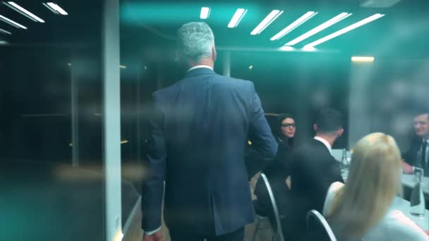 Old Businessman Walking Room Talking Colleagues Slow Motion — Stock Video