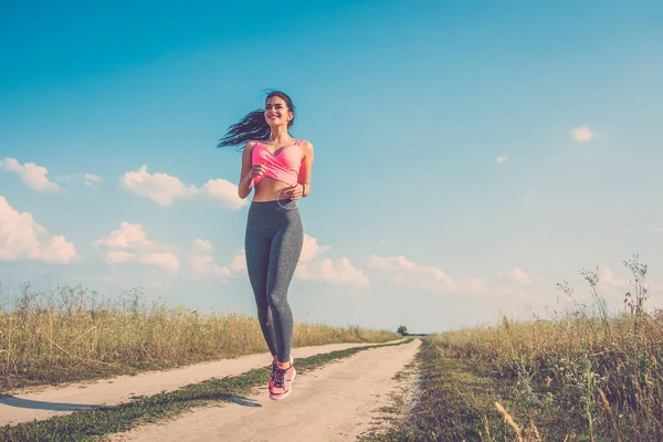 Deportista Feliz Corriendo Camino Campo —  Fotos de Stock