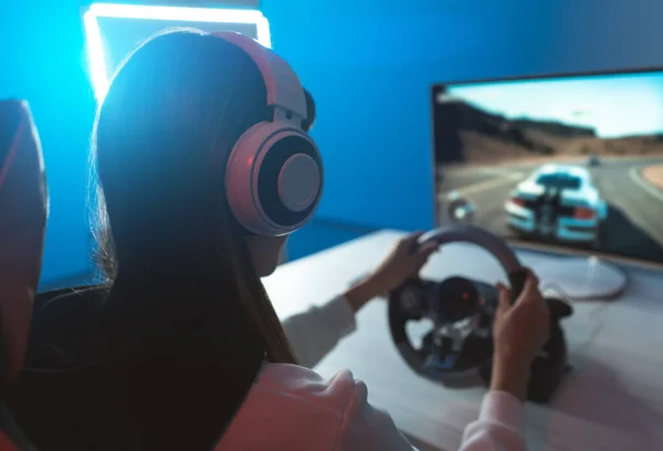 Chica Gamer Jugando Videojuegos Línea — Foto de Stock