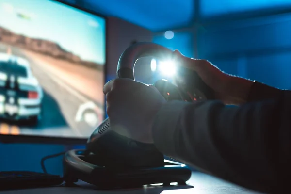 Jogador Sentado Mesa Jogando Videogames — Fotografia de Stock