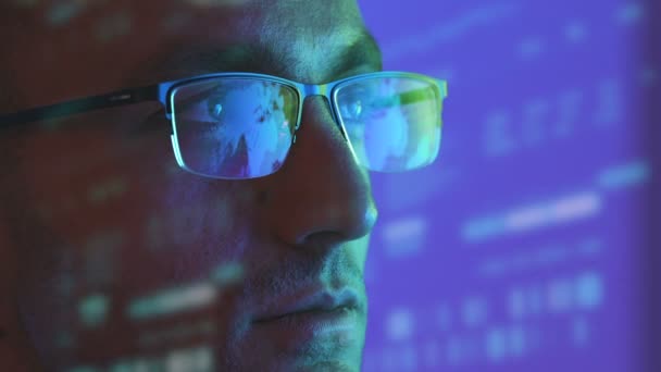 Man Glasses Looking Display Hologram Background — Stock Video