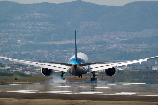 Boeing 767-200 — Photo