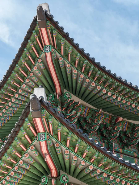Closeup střechy Gwanghwamun Gate — Stock fotografie