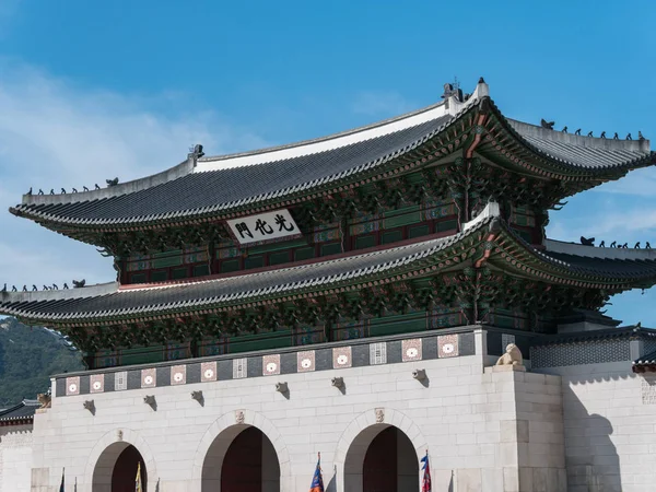 Gwanghwamun Gate in Seoul — Stock Photo, Image