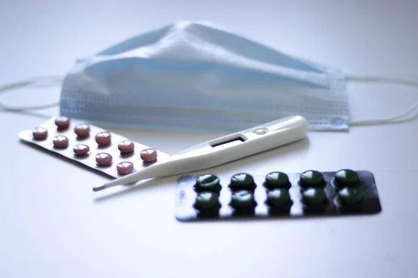 Çeşitli hastalıklar için ilk yardım çantası