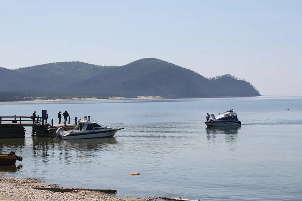 Η μεγάλη λίμνη Βαϊκάλη, Ρωσία — Φωτογραφία Αρχείου