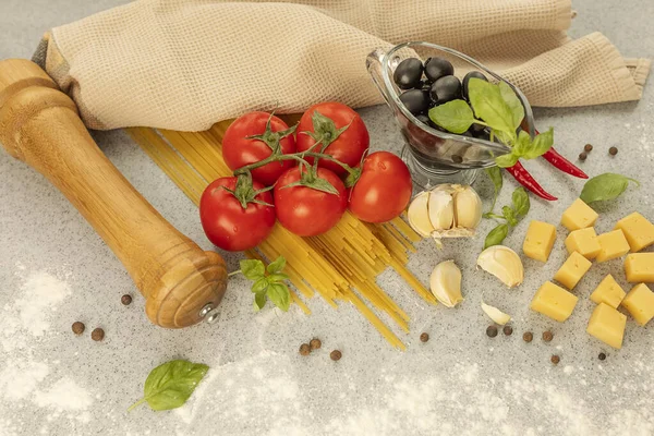 Spaghetti Linguine Con Ingredienti Pasta Piano Pietra Grigia Vista Dall — Foto Stock
