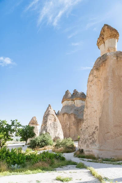 Valleys Cappadocia Turkey Known Huge Stone Mushrooms Hallmark Cappadocia Travel — Stock Photo, Image