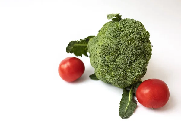 Fresh Edible Green Broccoli Plant Pink Tomato Isolated White Background — Stock Photo, Image