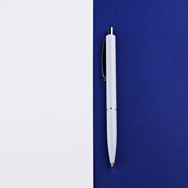  arkaplana yazmak için farklı renkte kalem