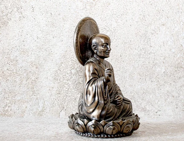 仏師像ブロンズ樹脂 — ストック写真