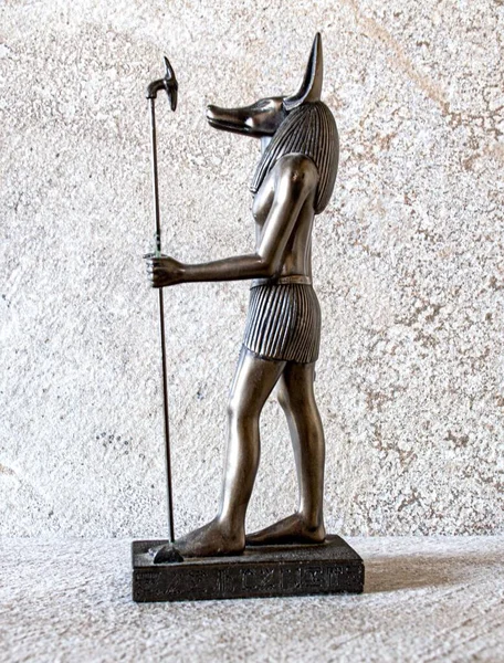 アンビスエジプトの像神ブロンズ — ストック写真