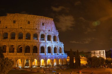 Vatikan ışıkları Roma 'da gece yarısı