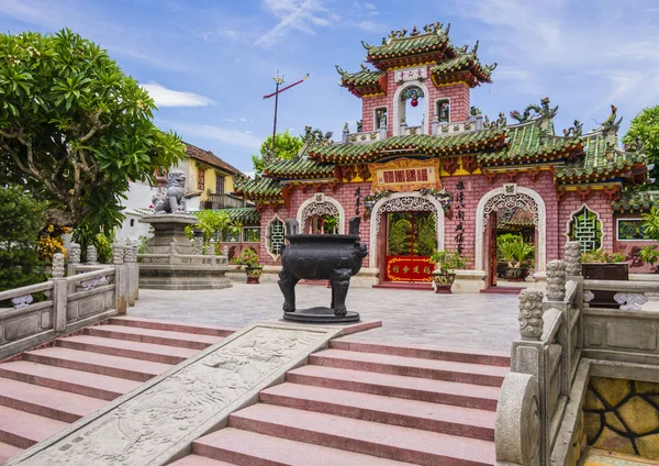 Poort van Phuc Kien aula, Hoi An, Vietnam — Stockfoto