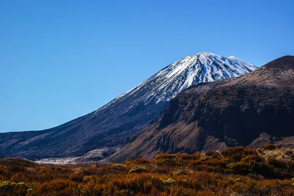 Góra Ngaruhoe z Tongariro Crossing — Zdjęcie stockowe