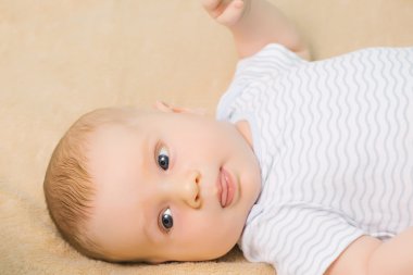 Romper çocukta şirin bebek