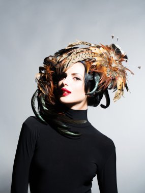 tüy şapka çok seksi kadın