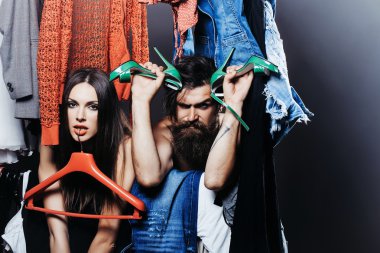 Moda çift dolap