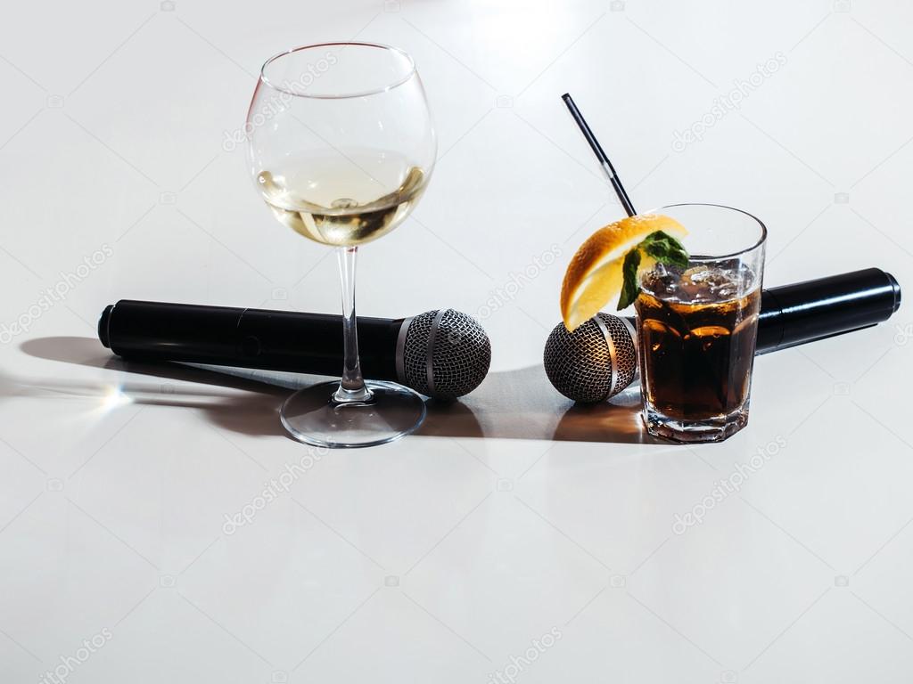microphone and nonalcoholic cocktail