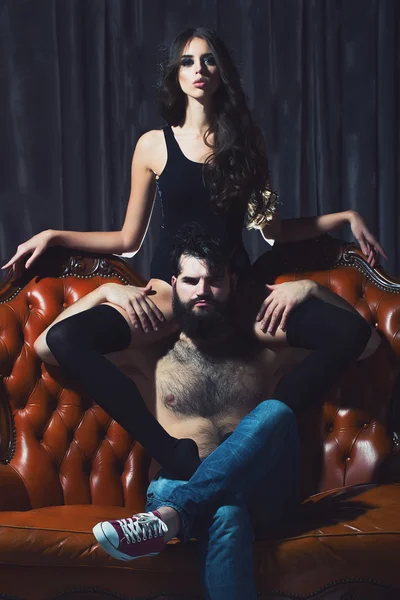 Sexy jovem casal — Fotografia de Stock