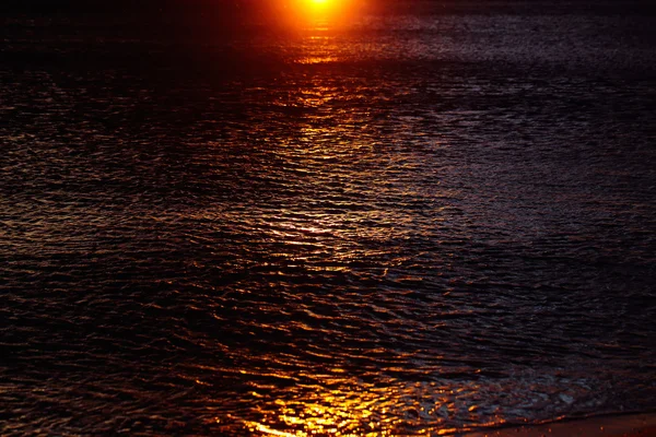 L'eau de mer au crépuscule — Photo