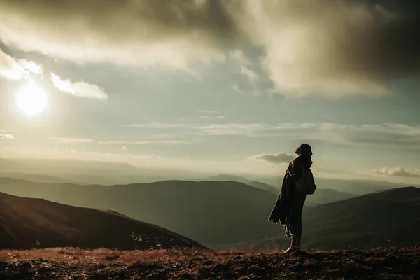 Pretty girl hiker with backpack — Stock Photo, Image