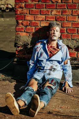 Cadılar Bayramı zombi yakışıklı