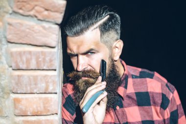 Hipster ustura ile kesme