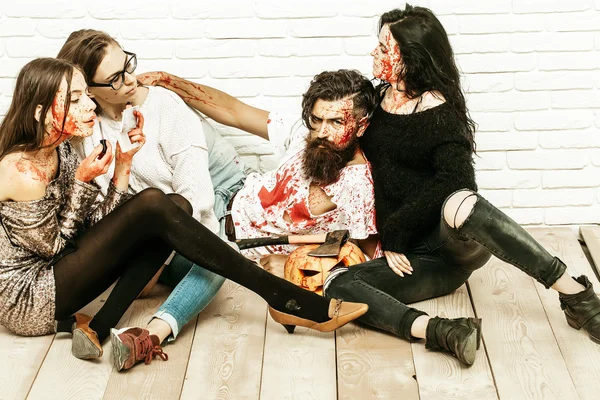 Zombie lidé připraveni na halloween — Stock fotografie