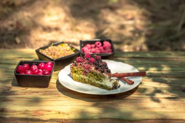 Pasta ve taze çilek