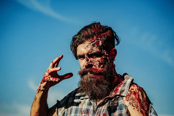 Barbuto sanguinoso zombie uomo — Foto Stock