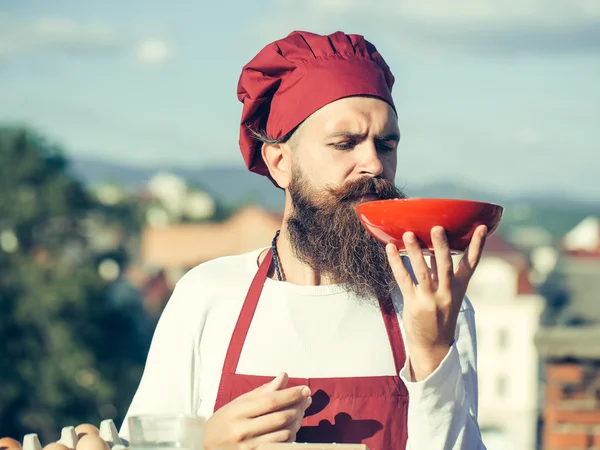 Prato de degustação homem chef — Fotografia de Stock