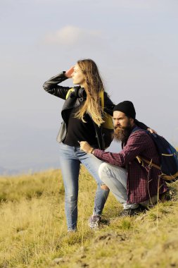 Adam ve kız ile harita