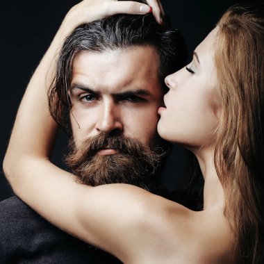 seksi erkek ve kadın kucaklayan