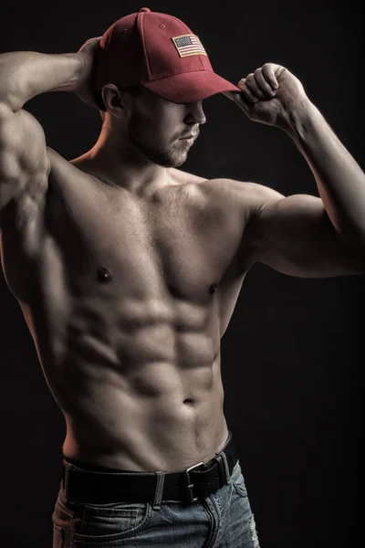 筋肉運動の男 — ストック写真
