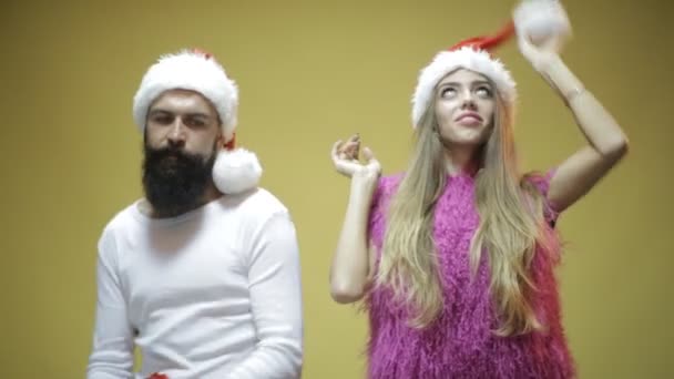 Casal de Natal se divertir — Vídeo de Stock